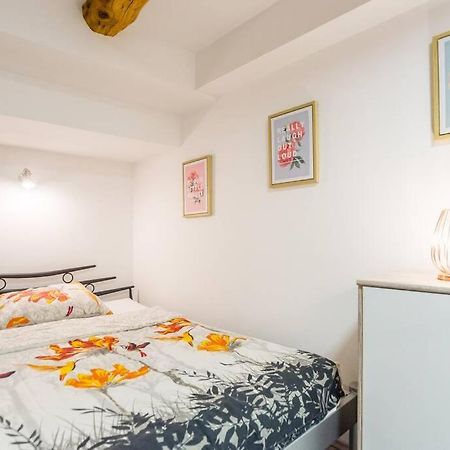 Apartma N'Poznam Tobacna Ljubljana Bagian luar foto