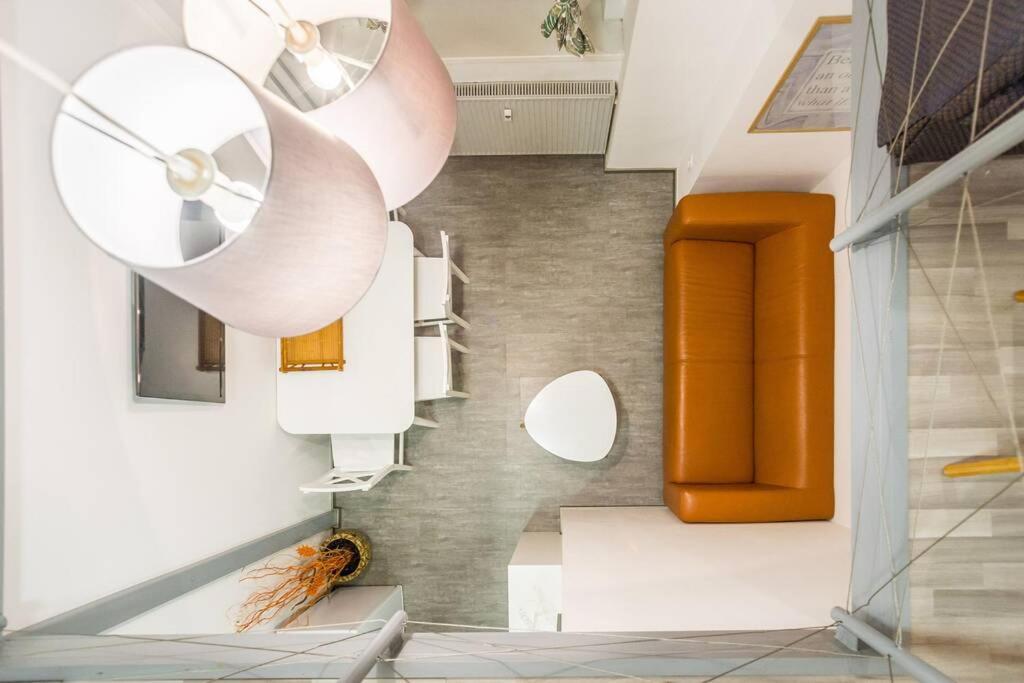 Apartma N'Poznam Tobacna Ljubljana Bagian luar foto
