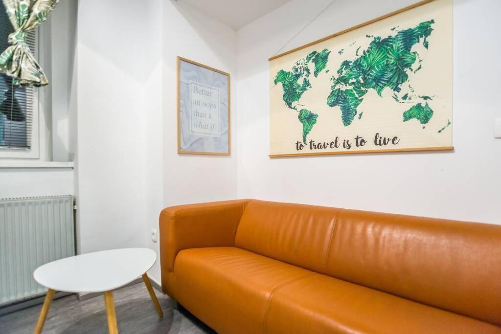 Apartma N'Poznam Tobacna Ljubljana Bagian luar foto