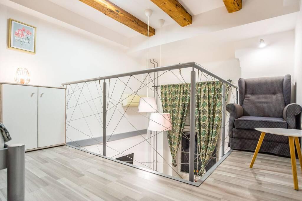 Apartma N'Poznam Tobacna Ljubljana Bagian luar foto